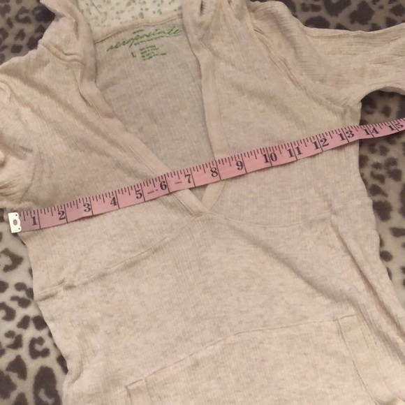 Aeropostale Fitted Hooded Ribbed Top in Oatmeal Size Large Juniors - Picture 5 of 9